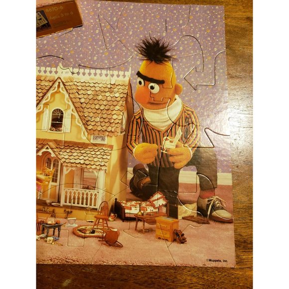 Milton Bradley Vintage‎ Sesame Street Muppets Bert and Ernie 24 Piece Puzzle - Picture 10 of 12